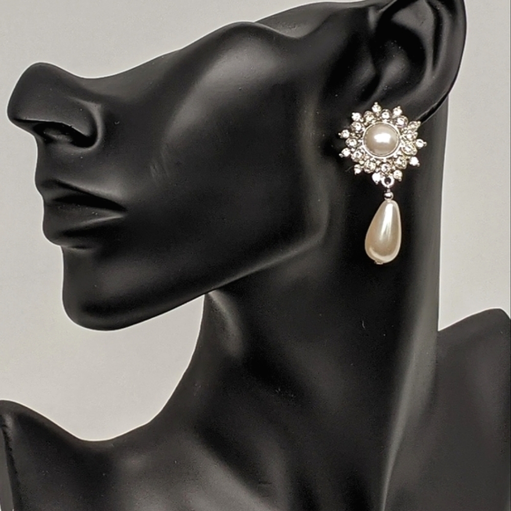 ERWIN PEARL Vintage Rhinestone Sunburst Faux Pearl Teardrop Drop Earrings - Picture 2 of 6